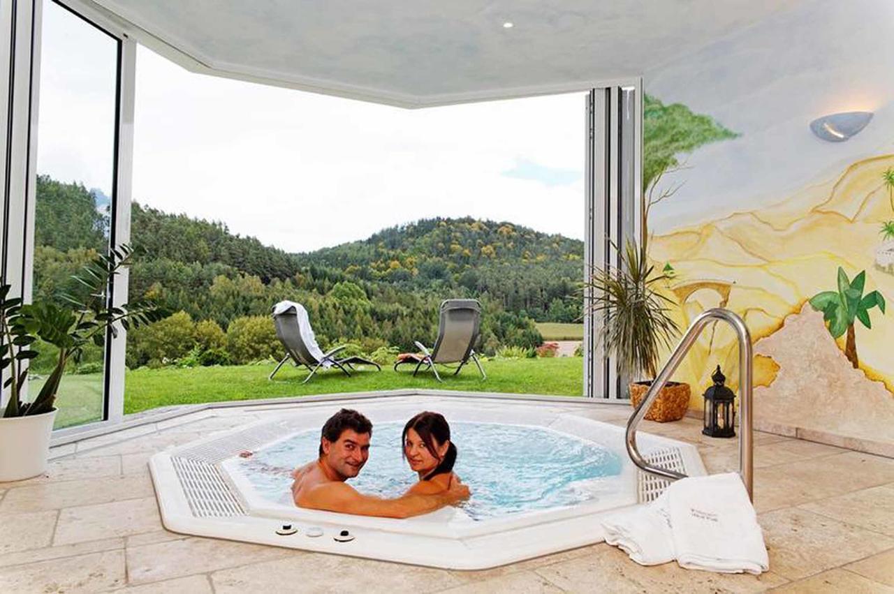 Zedernhof Gesundheits- & Wellnesshotel Stamsried Exterior foto